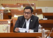 Mirip Dengan Korban Keracunan, DPR Desak Polisi Usut Tuntas Kasus Kematian Sutrimo!