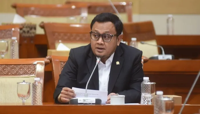 Mirip Dengan Korban Keracunan, DPR Desak Polisi Usut Tuntas Kasus Kematian Sutrimo!