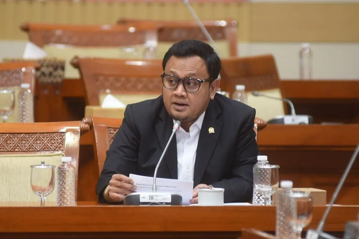 Anggota Komisi III DPR memberikan pernyataan terkait desakan usut tuntas kematian Sutrimo