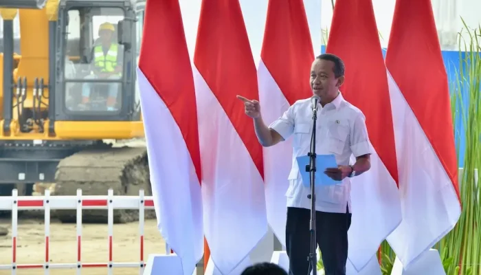 Harga BBM Non-Subsidi Disebut Akan Turun Bulan Depan, Ini Penjelasan Bahlil!