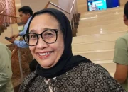 Alasan Kesehatan, Nanik Sudaryati Deyang Mundur Dari Kepala BGN!