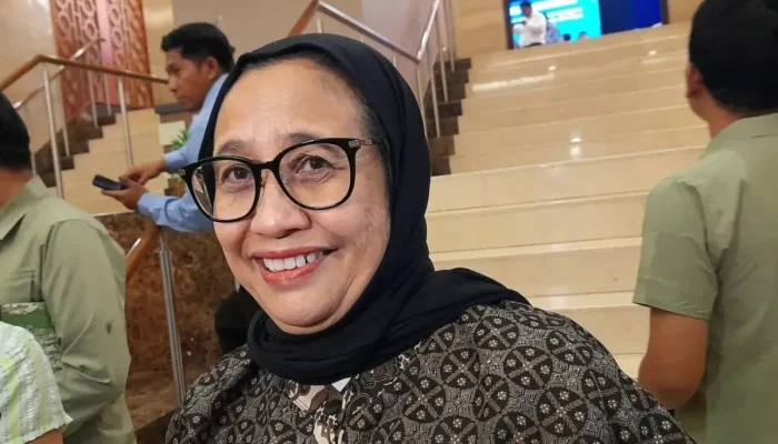 Alasan Kesehatan, Nanik Sudaryati Deyang Mundur Dari Kepala BGN!