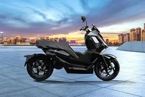 Tampilan motor listrik Alva Cervo X 2026 dengan desain sporty dan tampilan bodi yang agresif