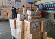 Bantu Korban Gempa NTT, ASN dan Warga Sumbar Kirim Makanan Lezat Rendang 2,2 Ton!