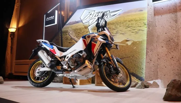 Intip Honda CRF1100L Afrika Twin Motor Touring Tangguh di Segala Medan