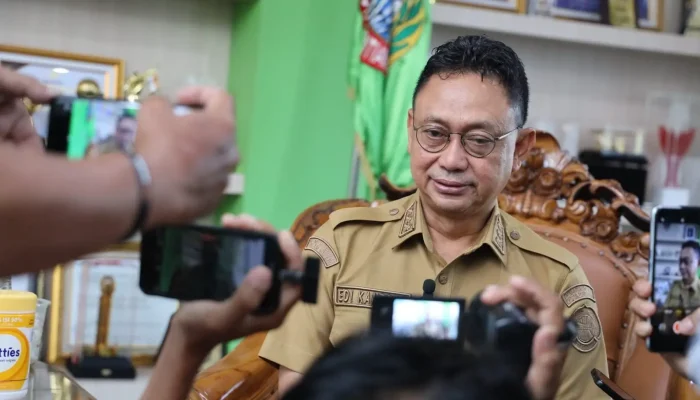 Kathutla Di Pontianak Picu Kualitas Udara Buruk, Sekolah Jadi Daring!
