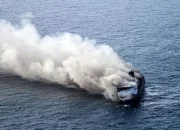 Menelan Korban Jiwa, KMP Mutiara Sentosa 2 Angkut Ratusan penumpang Terbakar!