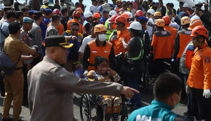 Operasi SAR Kebakaran KMP Mutiara Sentosa II Ditutup, Ini Jumlah Penumpang Selamat dan Korban Jiwa!