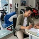 Ilustrasi tips dan panduan mengajukan subsidi motor listrik tahun 2026 agar disetujui dan berjalan lancar