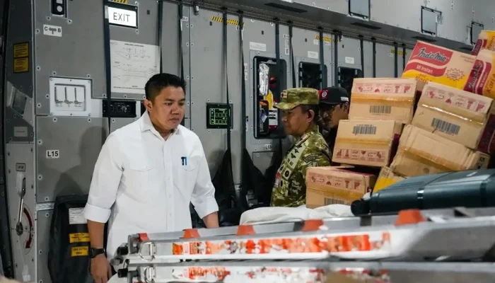 Seskab Teddy: Bantuan untuk Gempa Di NTT, 253 Ton Logistik Telah Dikirim Atas Perintah Presiden!