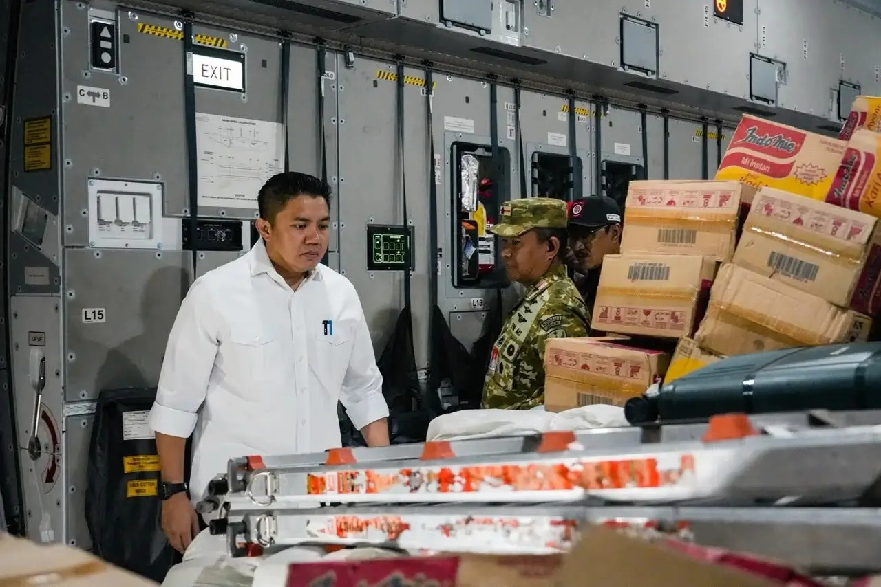 Seskab Teddy sampaikan pengiriman 253 ton logistik bantuan bagi korban gempa NTT atas perintah Presiden