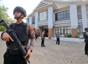 Kasus Korupsi Pengadaan Seragam Sekolah, Polisi Geledah 5 Kantor Di Pemda Gowa!