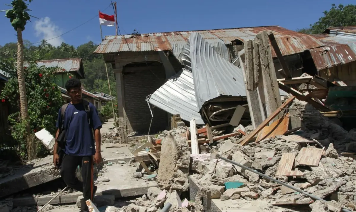 Kepala BNPB memberikan keterangan terkait potensi gempa susulan di NTT