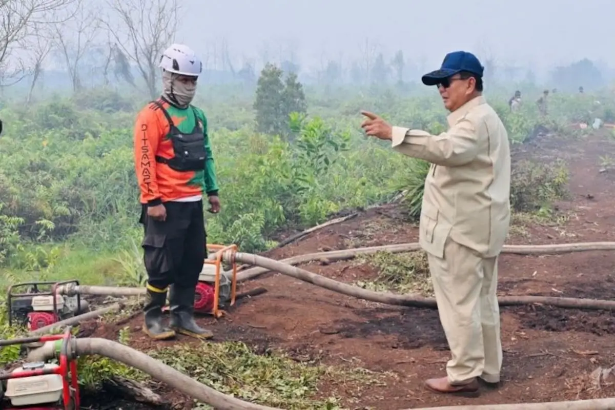 Presiden Prabowo Subianto lakukan kunjungan kerja ke Riau untuk meninjau langsung penanganan karhutla