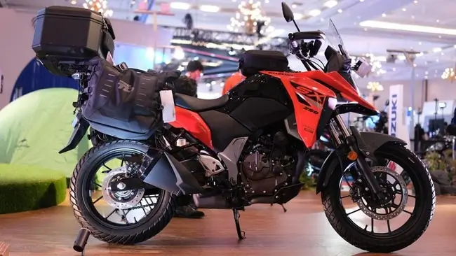 Tampilan motor Suzuki V-Strom 250 SX bergaya petualangan