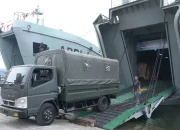 TNI AD Kirim Kapal Bantu Korban Gempa NTT, Angkut 70 Ton Logistik Lengkap Fasilitas RS!