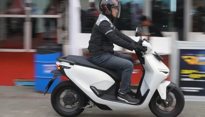 Yuk Bongkar Keunggulan Baterai Motor Listrik Honda yang Menawarkan Performa Tetap Optimal