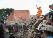 Update Gempa NTT: 68 Korban Jiwa Meninggal Dunia dan 7.968 Bangunan Alami Kerusakan!