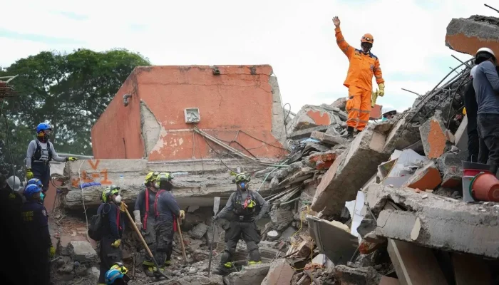 Update Gempa NTT: 68 Korban Jiwa Meninggal Dunia dan 7.968 Bangunan Alami Kerusakan!