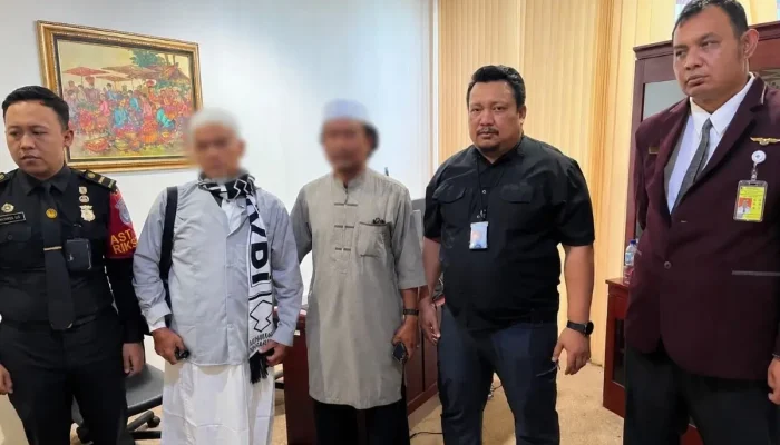 Tim Kejaksaan Tinggi Aceh Berhasil Ringkus Terpidana Korupsi Dana Tembakau Bener Meriah Saat Berangkat Umrah!