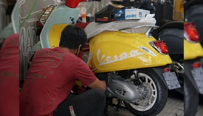 Agar Peforma Mesin Tetap Optimal: Begini Cara Merawat Motor Vespa GTS 310
