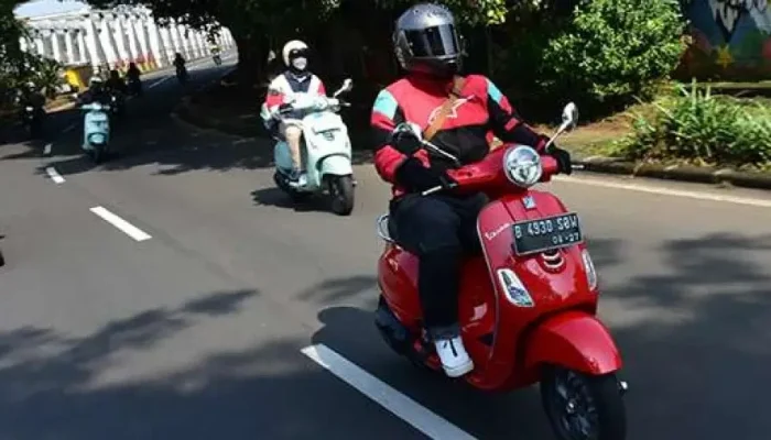 Ini Keunggulan Vespa LX 125 i-get yang Membuatnya Tetap Eksis di Segmen Skuter Premium