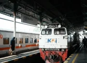 Gempa 3,6 Magnitudo Di Jogja, Warga Berhamburan dan 20 Kereta Api Berhenti Luar Biasa!