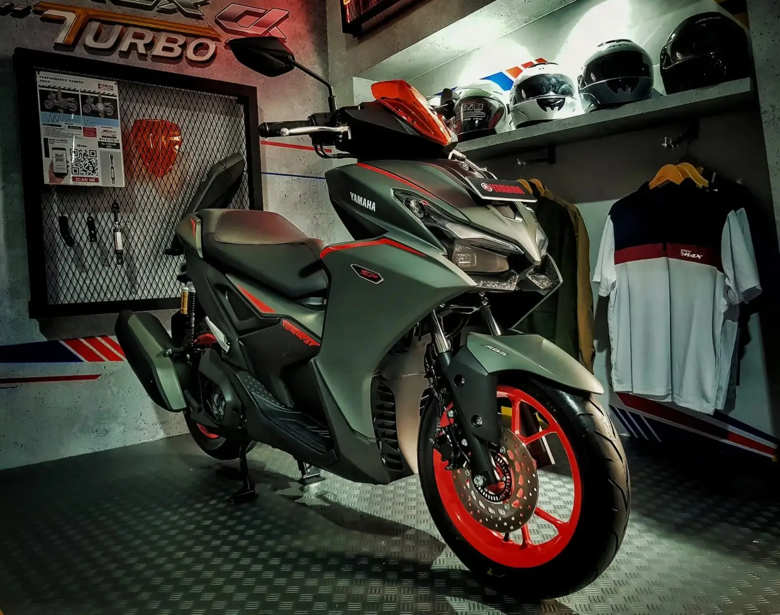 Tampilan Yamaha Aerox Alpha 155 dengan desain agresif teknologi modern dan gaya berkelas bagi pengendara masa kini