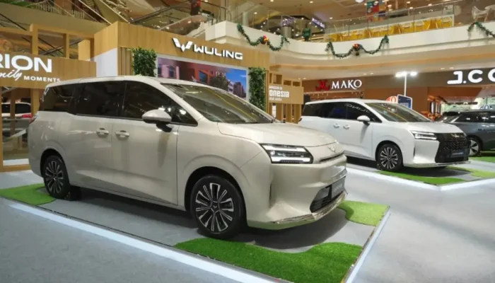 5 Mobil Listrik MPV China yang Mewah Punya Fitur Atap Kaca Panoramik