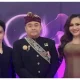 Arya Wedakarna memberikan keterangan pers terkait kehadirannya di acara Thailand