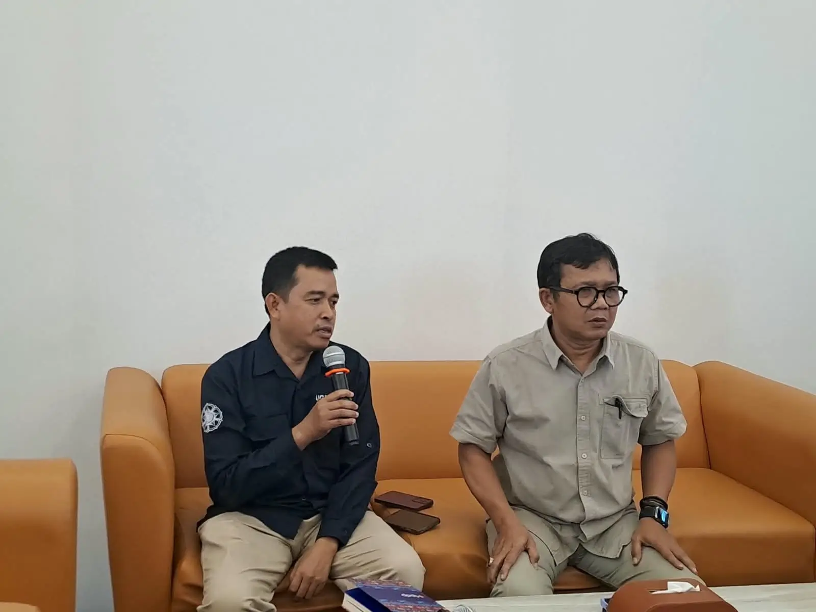 Suasana ricuh demonstrasi di kawasan Simpang Gramedia Yogyakarta yang menyebabkan sejumlah mahasiswa luka