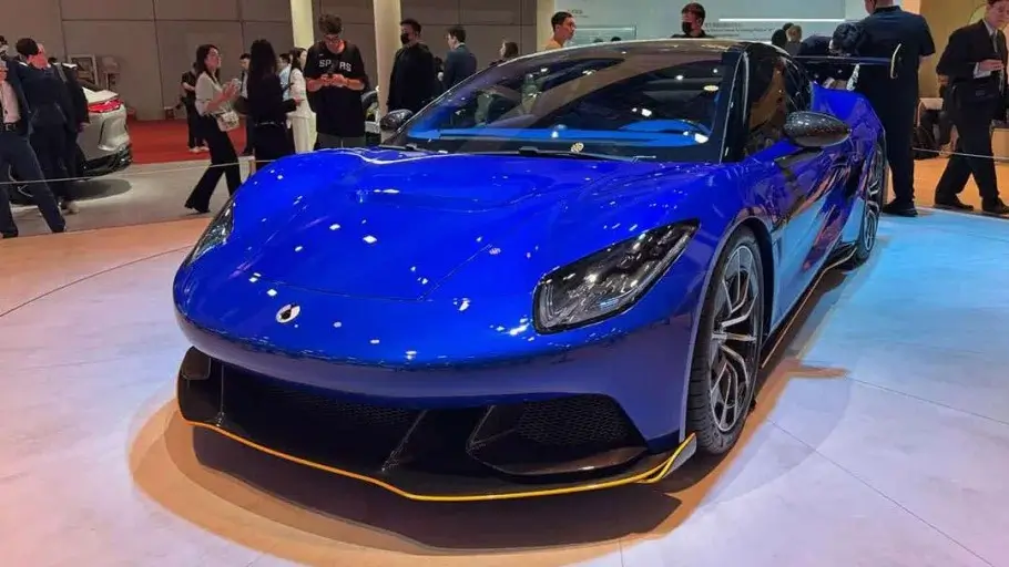 Denza Z siap hadir menggabungkan kemewahan, teknologi canggih dan tenaga luar biasa sebagai salah satu mobil sport listrik tercepat.