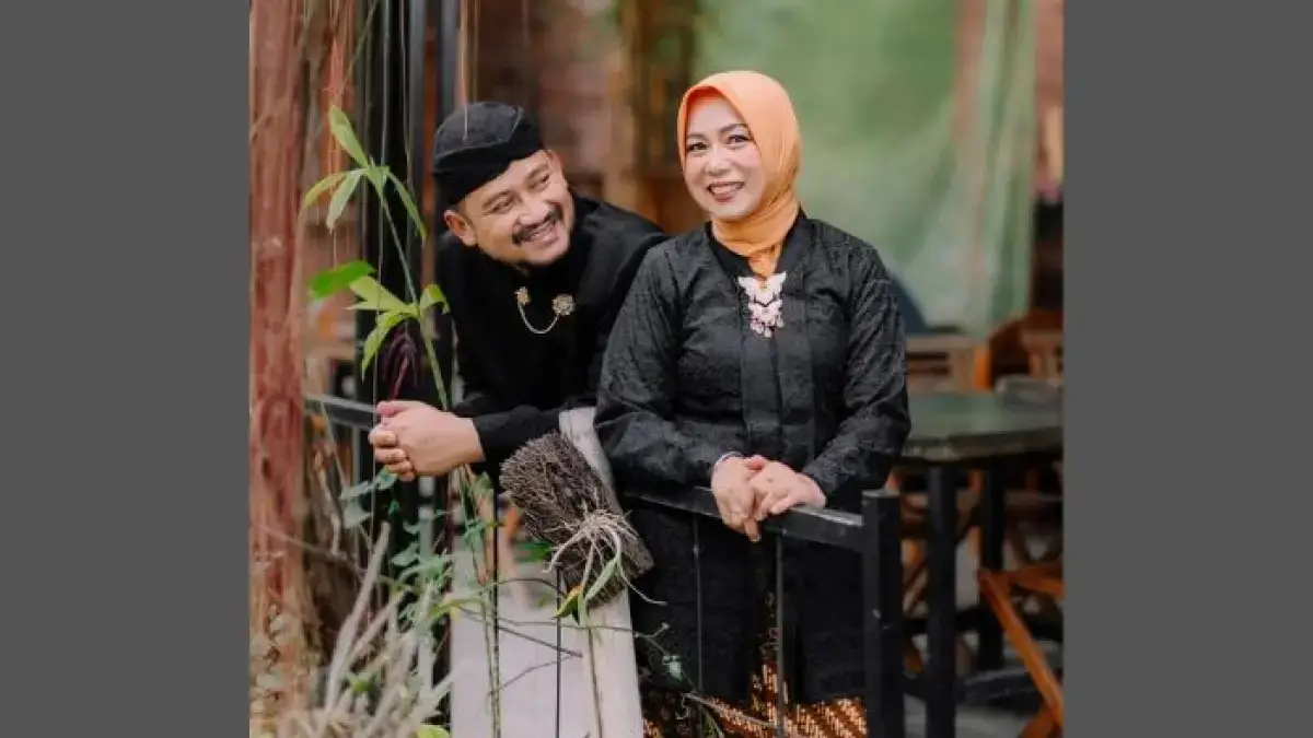 Komisi Pemberantasan Korupsi (KPK) menduga adanya keterlibatan istri Bupati Pemalang terkait kasus pemerasan yang menjerat Bupati Pemalang.