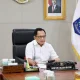 Menteri Dalam Negeri Tito Karnavian memberikan arahan kewaspadaan dan kebijakan WFH bagi ASN saat erupsi Gunung Anak Krakatau