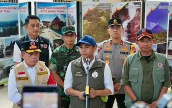 Menteri Kehutanan Raja Juli Antoni umumkan pembekuan izin 5 perusahaan penyebab karhutla di Kalimantan Barat