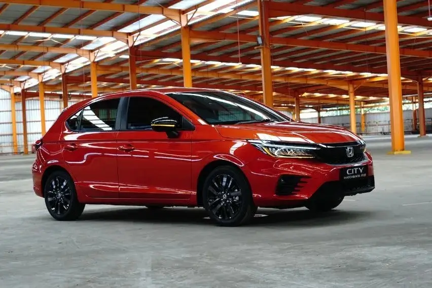Honda City Hatchback dengan desain sporty, bodi ringkas, teknologi modern dan tampilan agresif cocok untuk kendaraan harian perkotaan